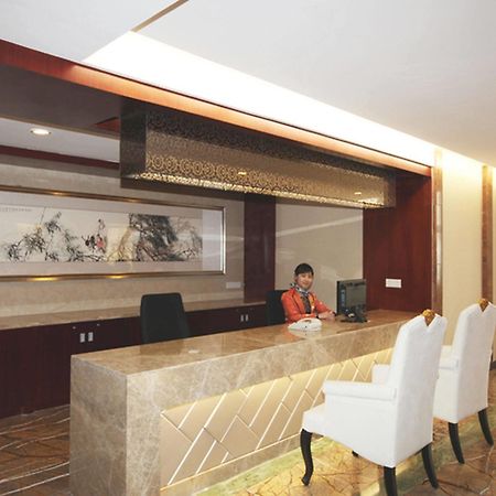 Headway Hotel Фошань Экстерьер фото