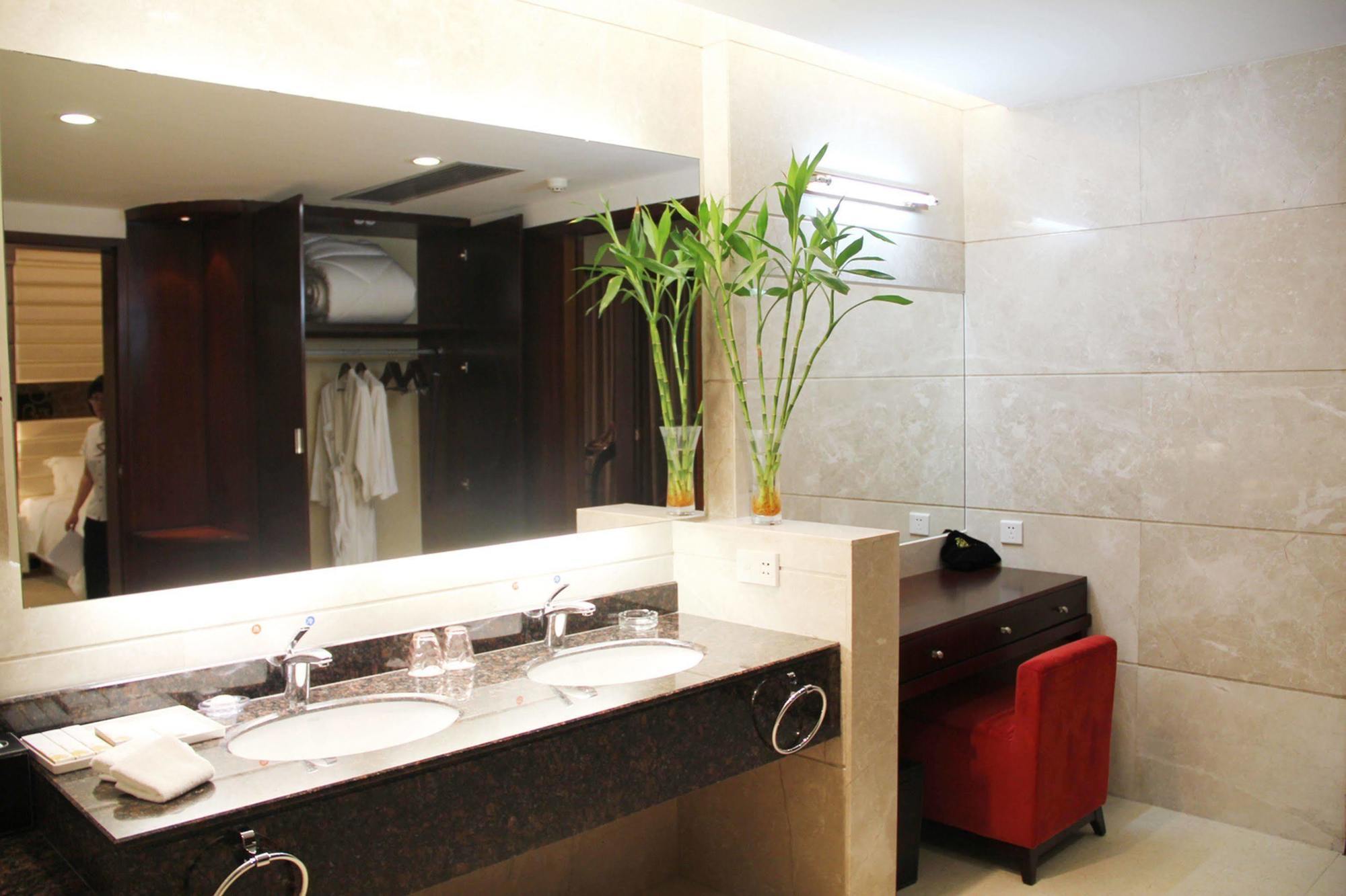 Headway Hotel Фошань Экстерьер фото